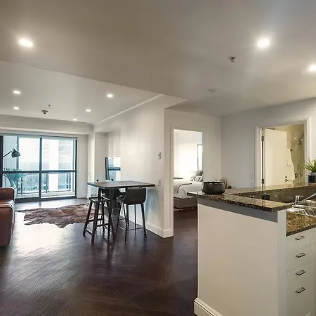 Heritage Luxury & Viaduct Vibe
